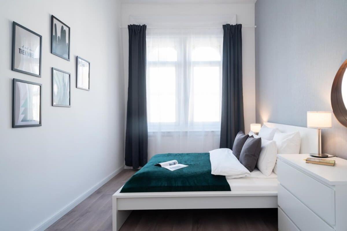 Large Apartment At Perfect Central Location Budapest Exterior foto