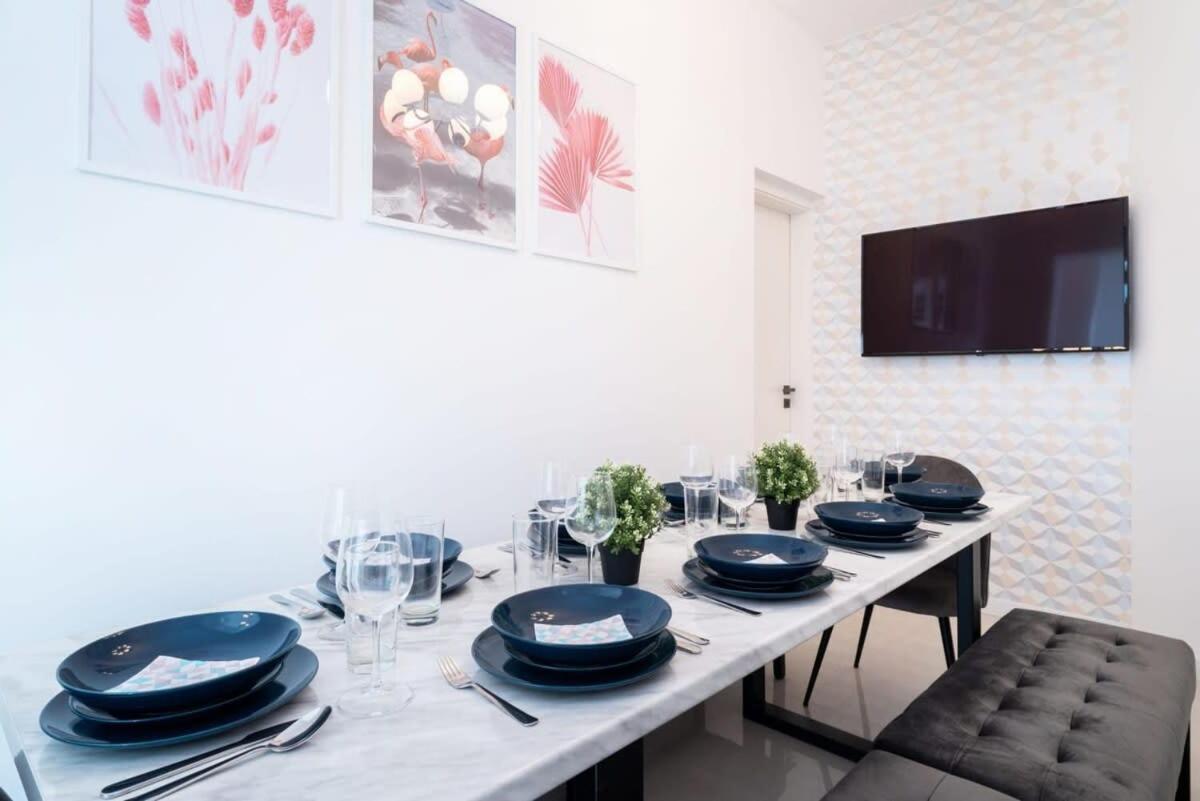 Large Apartment At Perfect Central Location Budapest Exterior foto