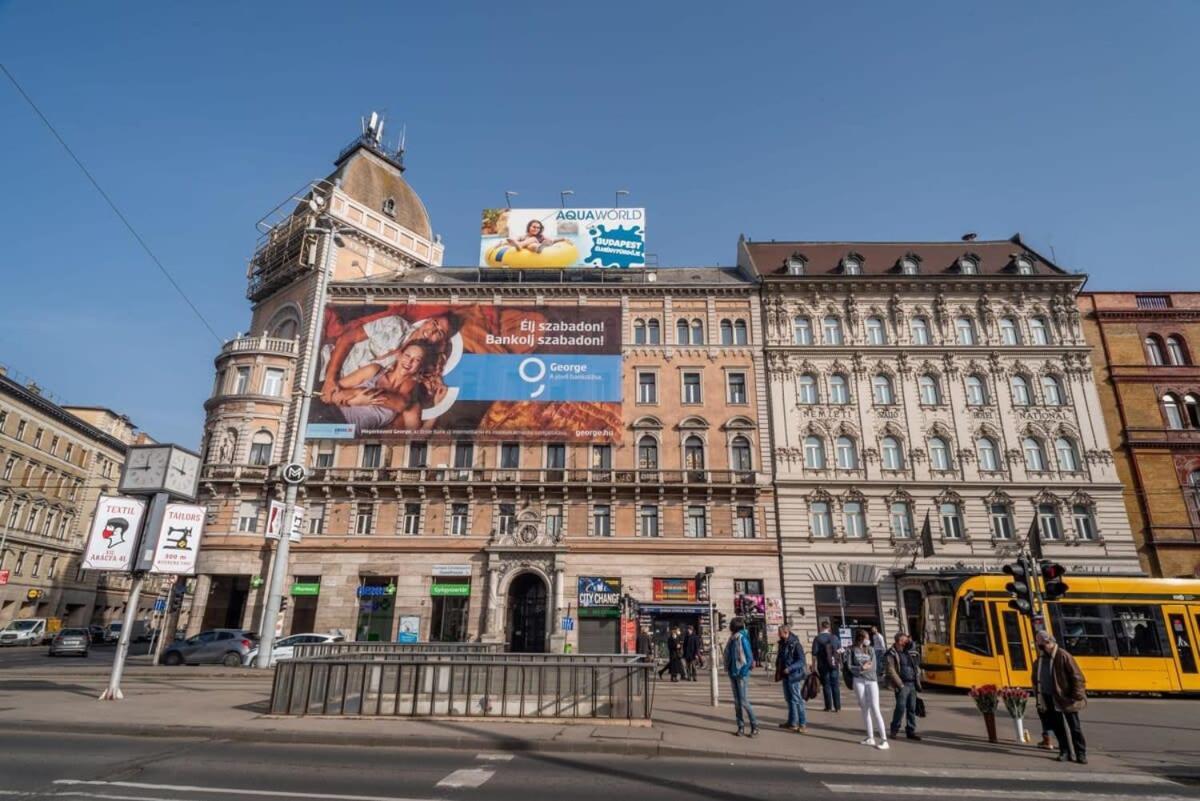 Large Apartment At Perfect Central Location Budapest Exterior foto