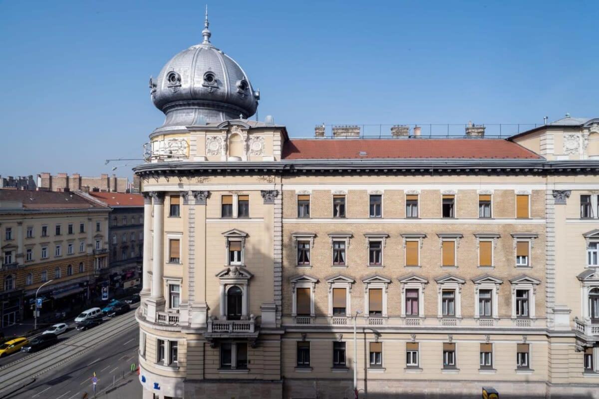 Large Apartment At Perfect Central Location Budapest Exterior foto